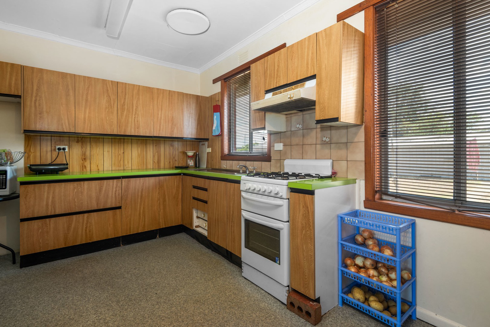 18 Fronsac Avenue, Corio, VIC 3214, Corio - Thumbnail 3