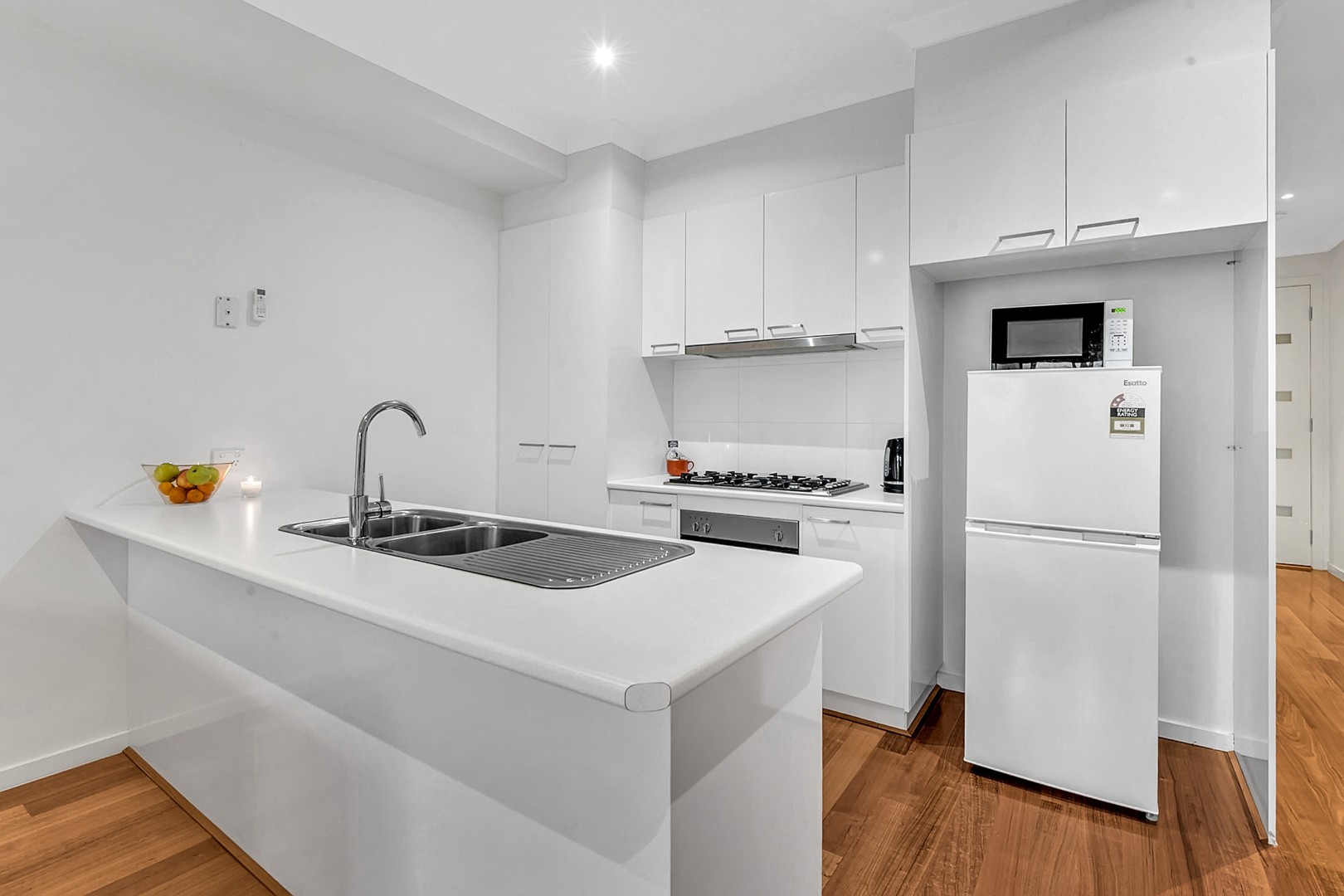 18 Furlong Street, Craigieburn, VIC 3064, Craigieburn - Thumbnail 2