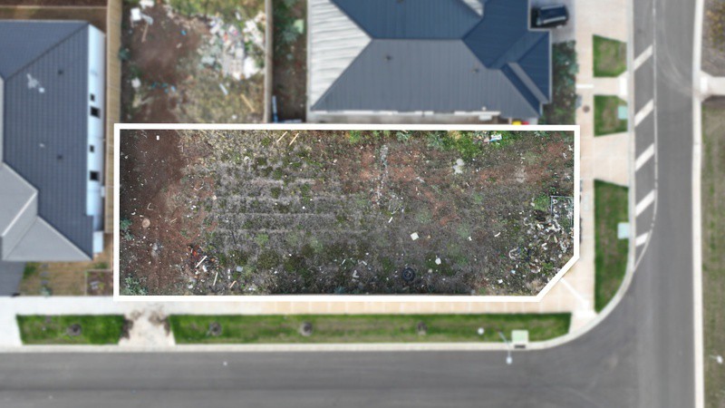 18 Gardenvale Avenue, Mambourin, VIC 3024 - Thumbnail 1 - 30/04/2025