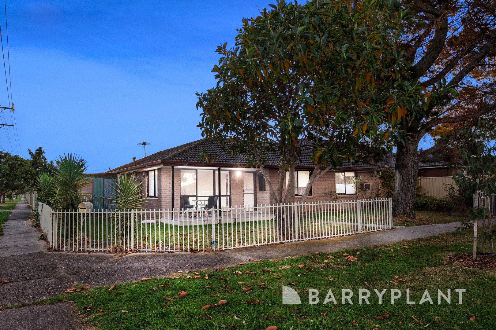 18 Gladstone Street, St Albans, VIC 3021 - Thumbnail 2 - 05/05/2026