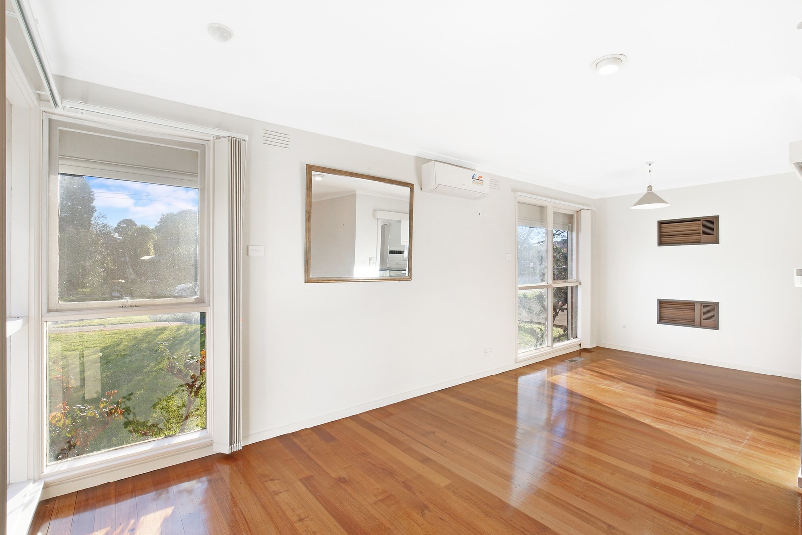18 Glenn Crescent, Bundoora, VIC 3083, Bundoora - Thumbnail 3