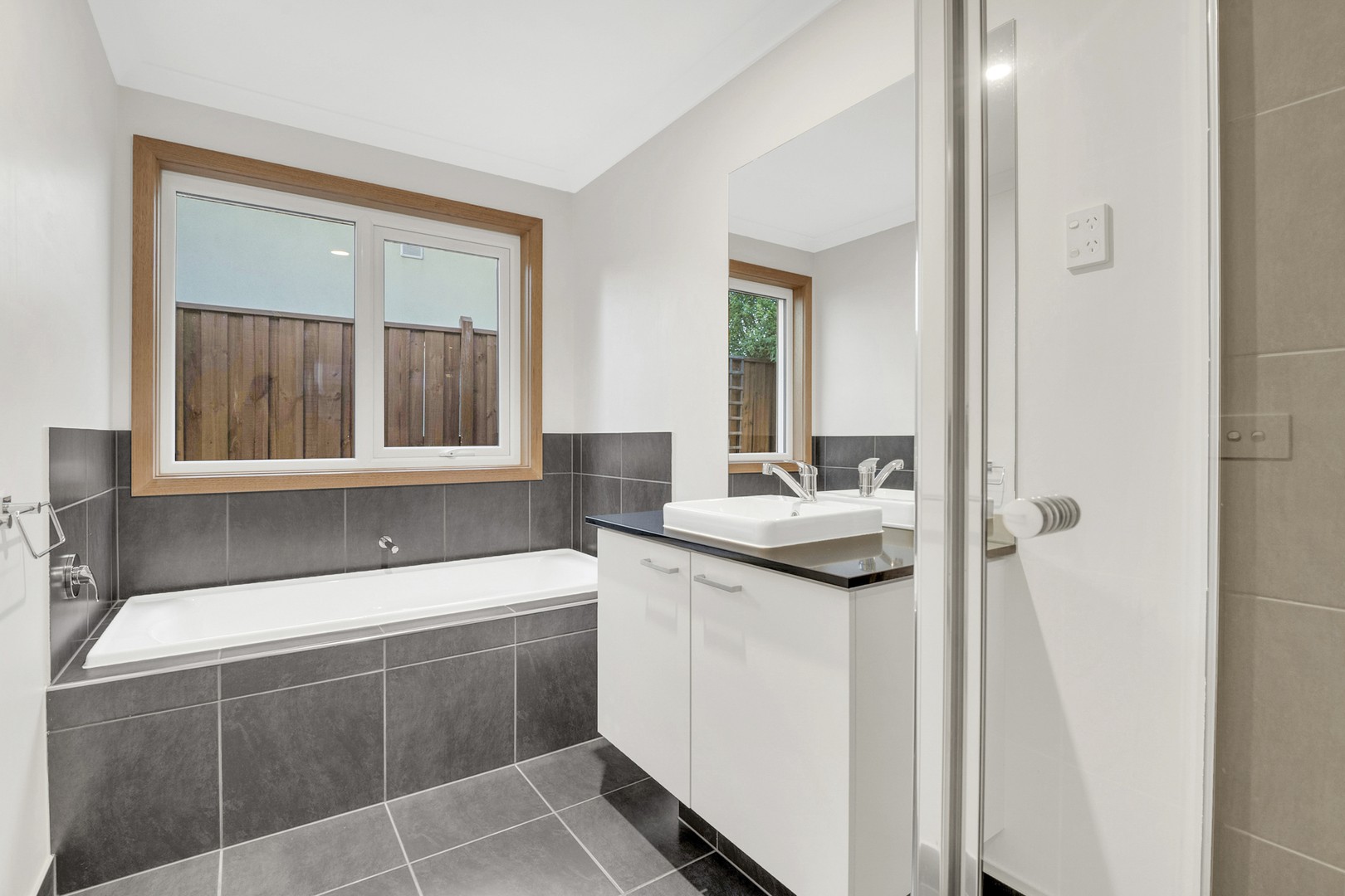 18 Gossamer Way, Mickleham, VIC 3064, Mickleham - Thumbnail 3