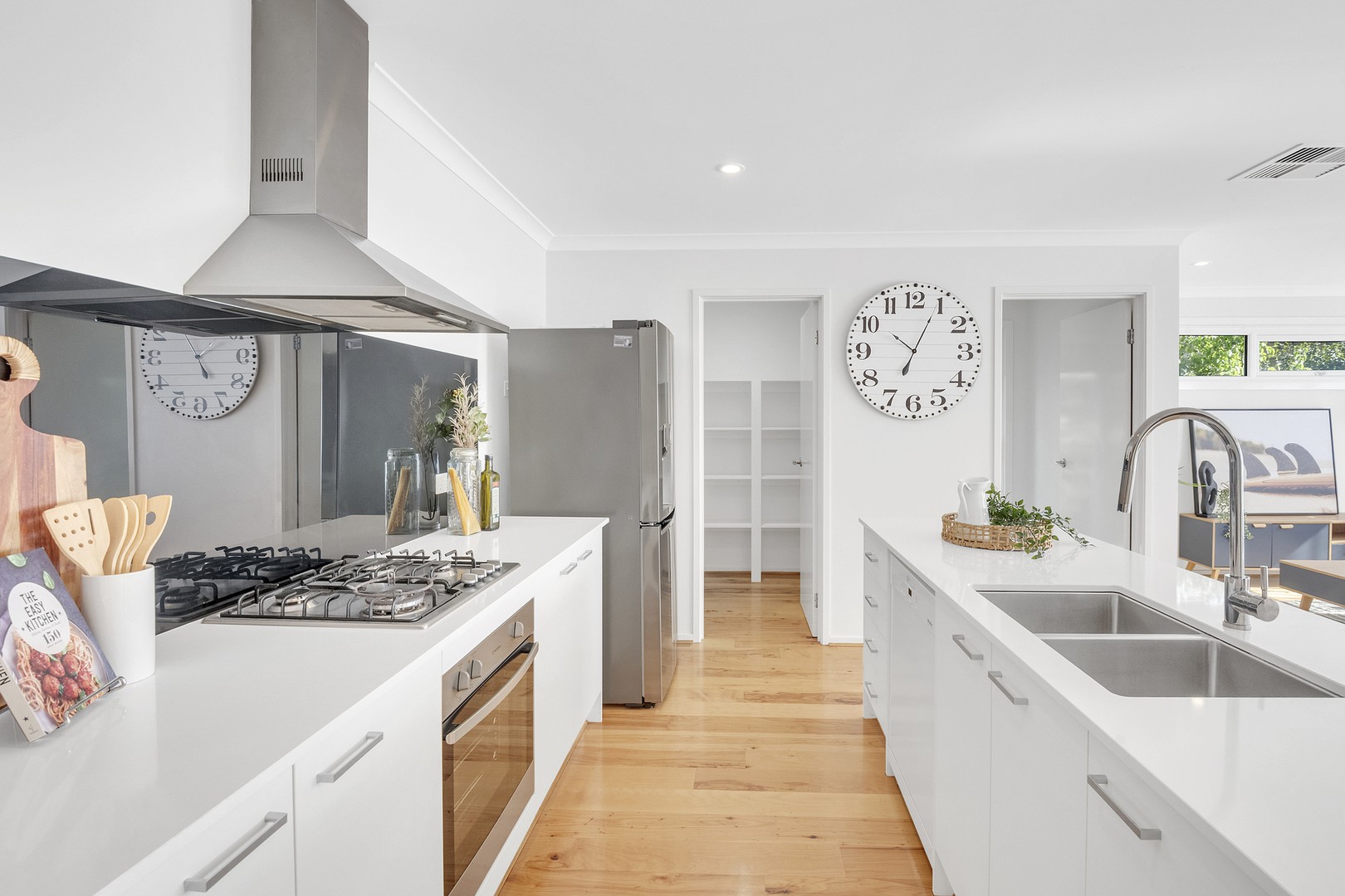 18 Gossamer Way, Mickleham, VIC 3064, Mickleham - Thumbnail 3