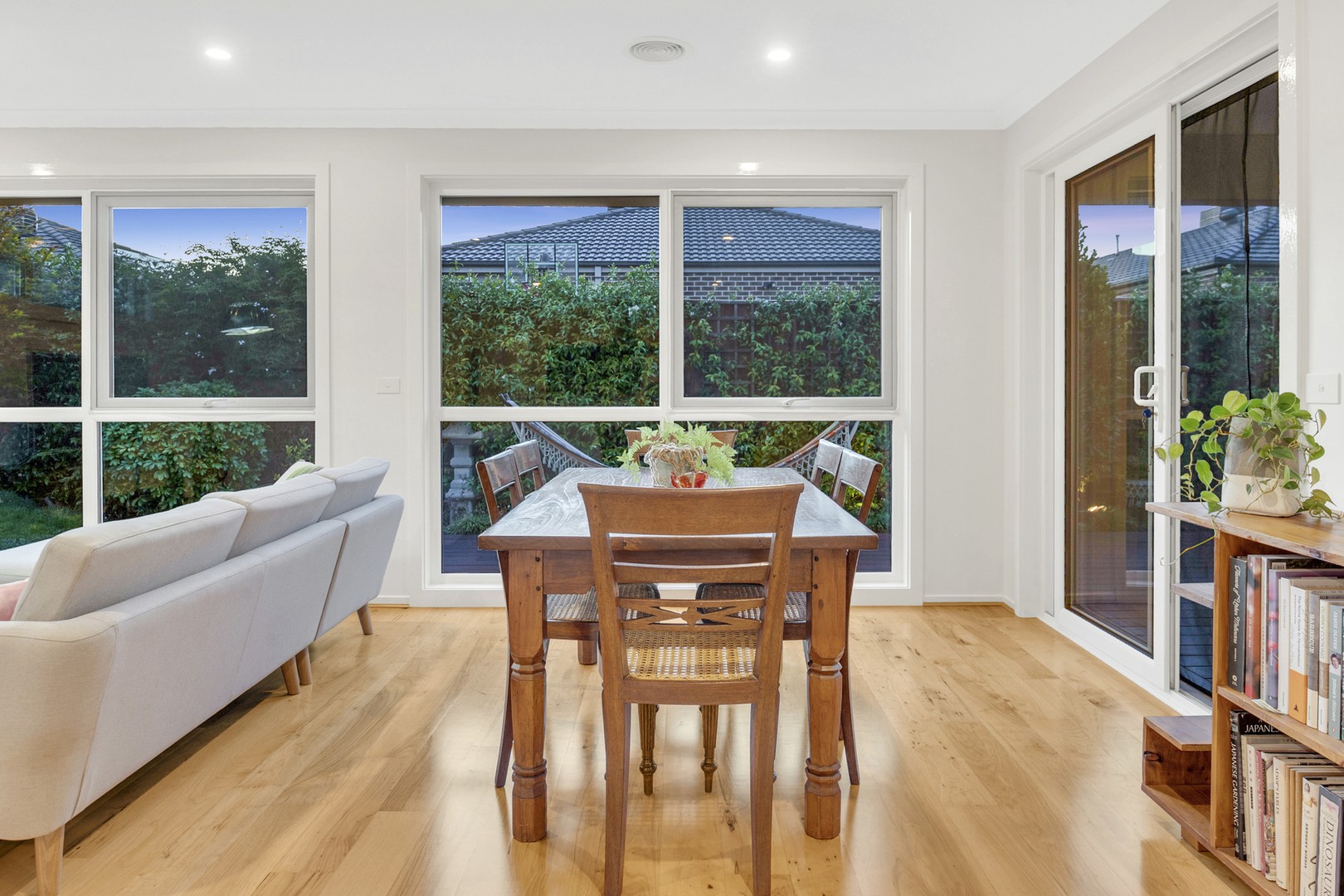18 Gossamer Way, Mickleham, VIC 3064, Mickleham - Thumbnail 8