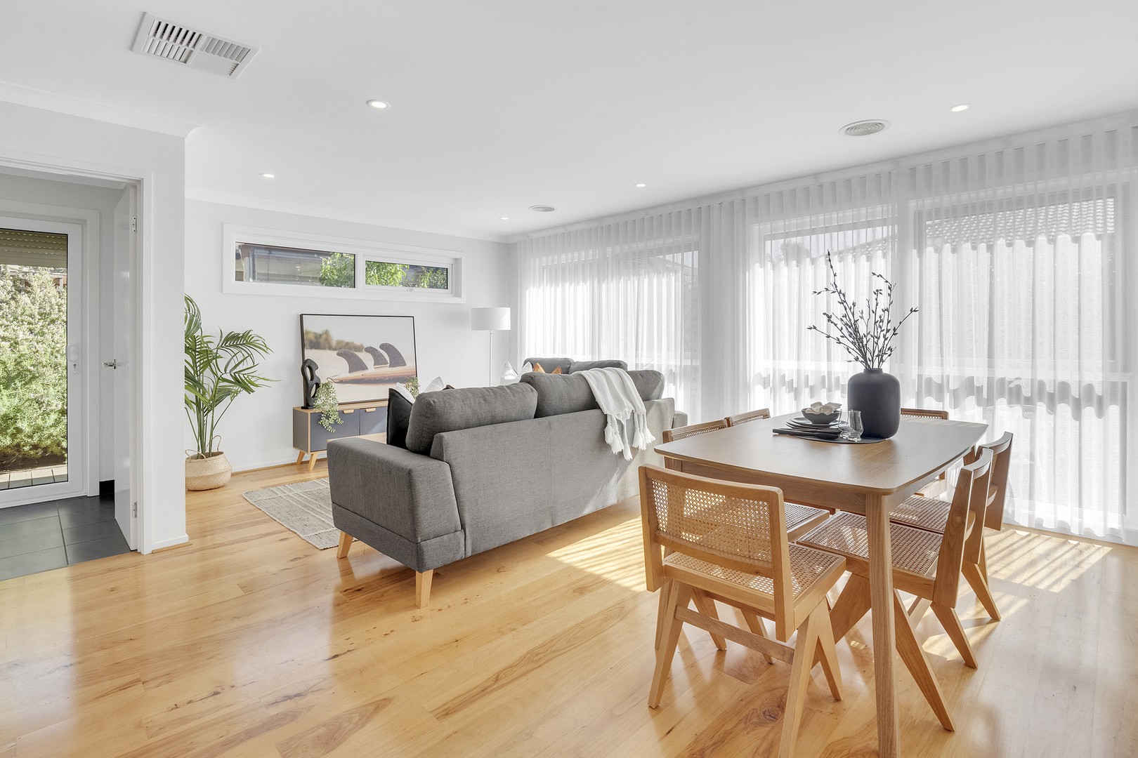 18 Gossamer Way, Mickleham, VIC 3064, Mickleham - Thumbnail 8