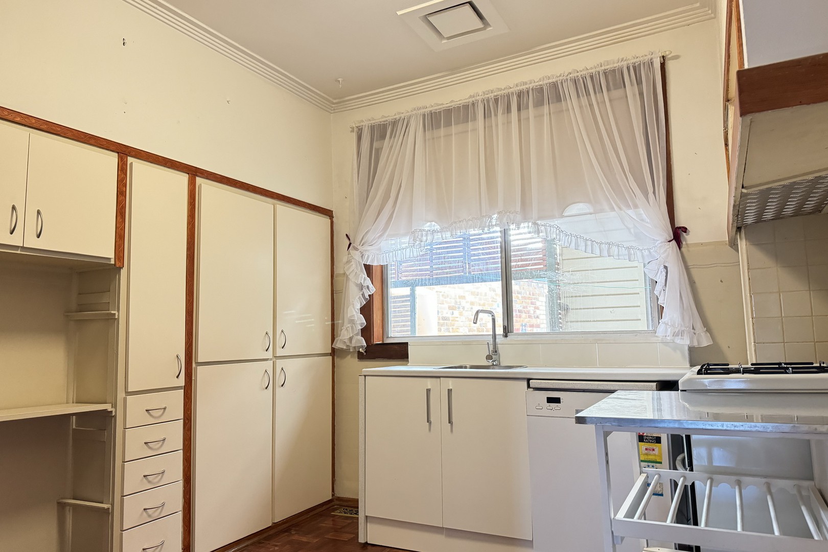 18 Gratwick Street, Lalor, VIC 3075, Lalor - Thumbnail 2