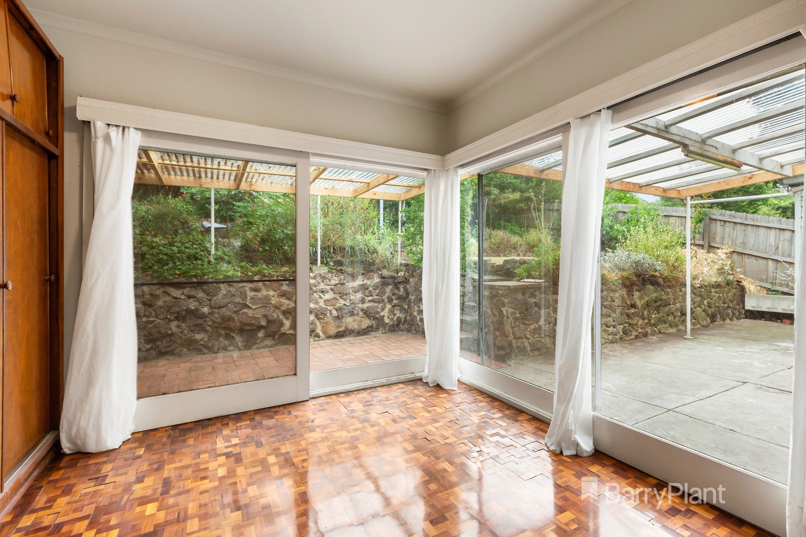 18 Greenbank Crescent, Pascoe Vale South, VIC 3044, Pascoe Vale South - Thumbnail 3