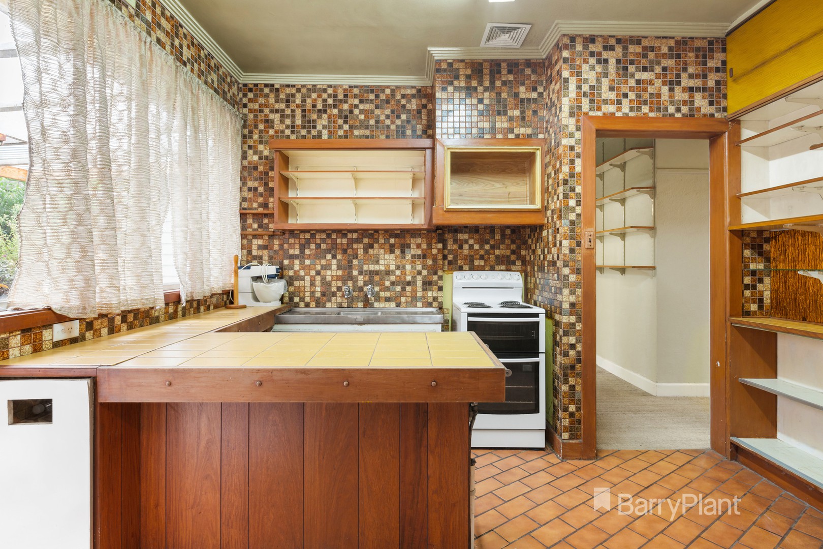 18 Greenbank Crescent, Pascoe Vale South, VIC 3044, Pascoe Vale South - Thumbnail 4