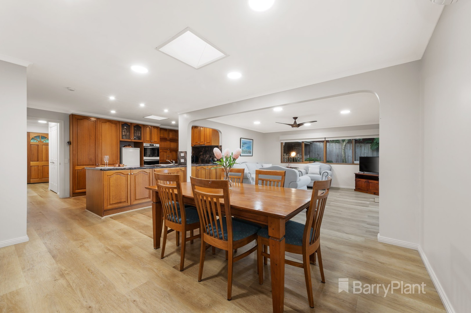18 Harland Square, Wantirna, VIC 3152, Wantirna - Thumbnail 4