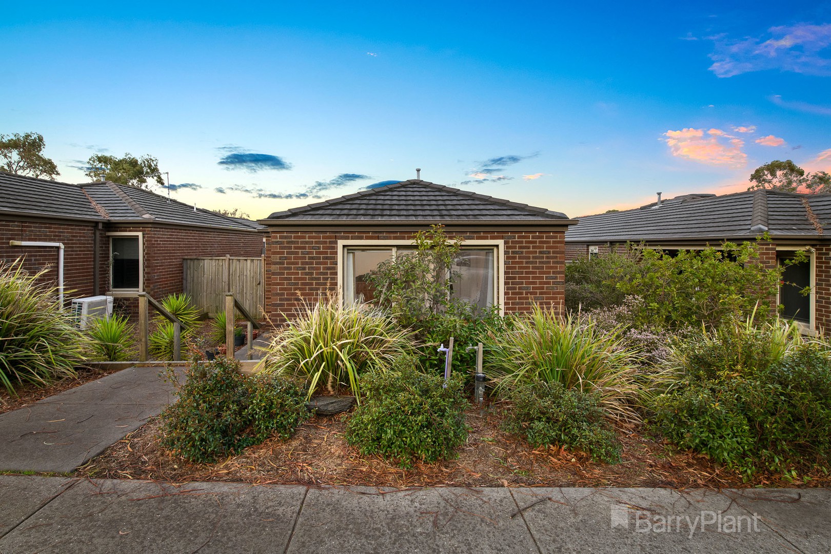 18 Hawkeseye Way, Cranbourne East, VIC 3977, Cranbourne East - Thumbnail 2