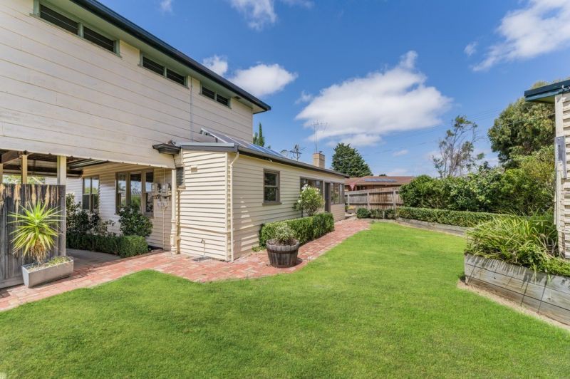 18 Heather St, Hamlyn Heights, VIC 3215, Hamlyn Heights - Thumbnail 8