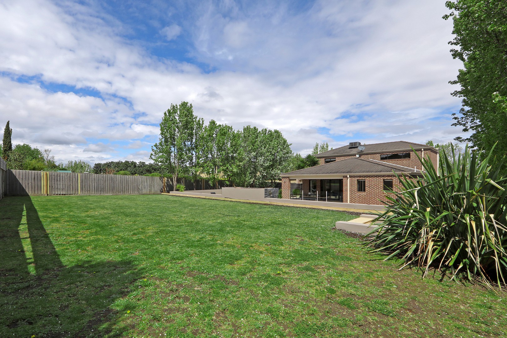 18 Helmsley Avenue, Lysterfield, VIC 3156, Lysterfield - Thumbnail 7