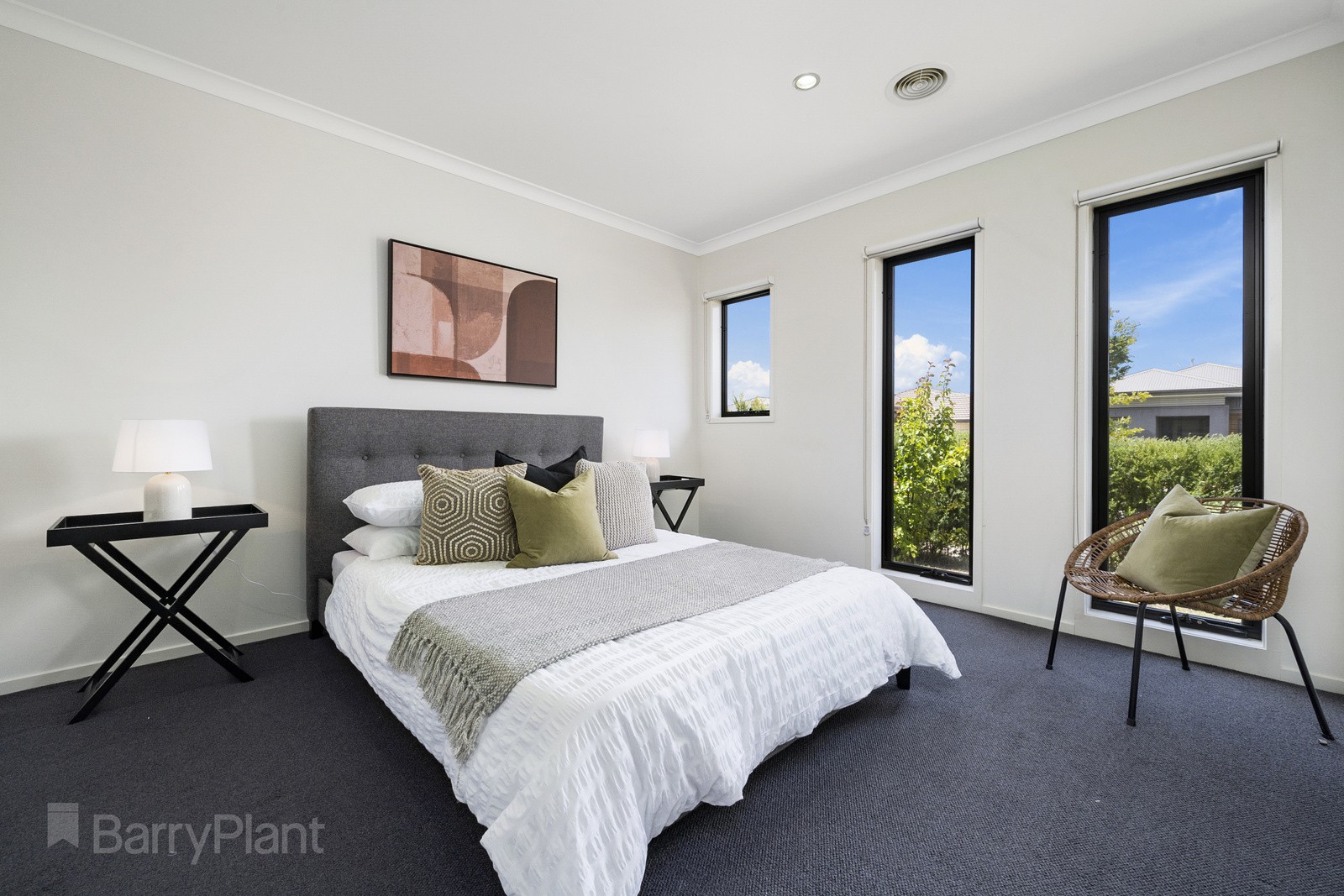 18 Hidcote Road, Point Cook, VIC 3030, Point Cook - Thumbnail 2