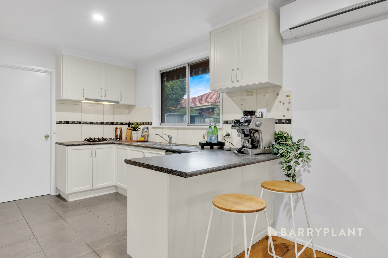 18 Higgs Avenue, Mill Park, VIC 3082, Mill Park - Thumbnail 4