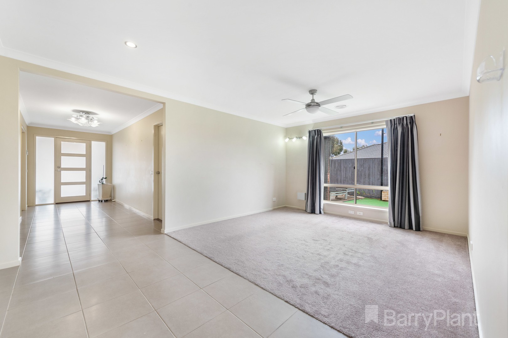 18 Hollybrook Street, Melton South, VIC 3338, Melton South - Thumbnail 5