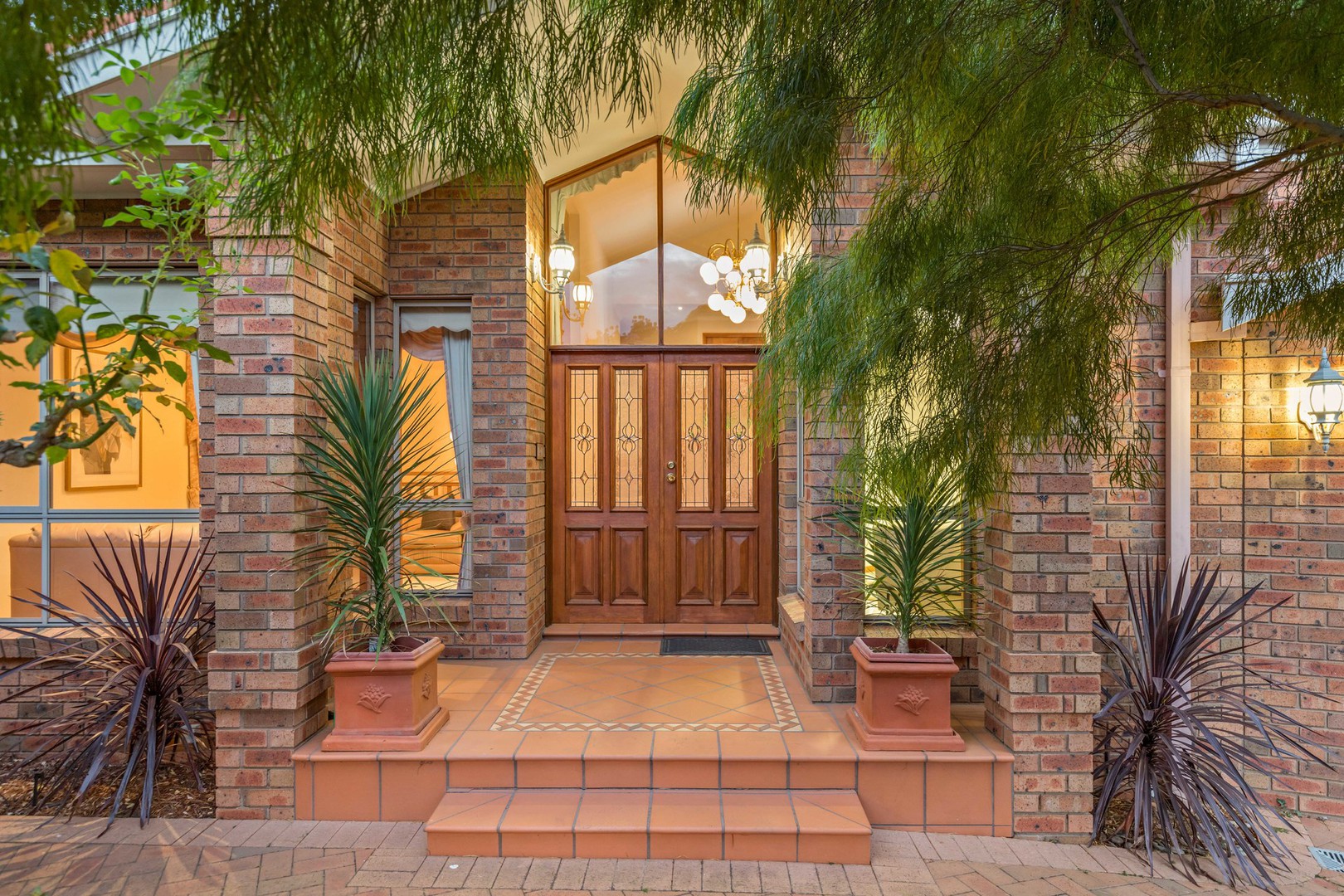 18 Holowko Court, Taylors Lakes, VIC 3038, Taylors Lakes - Thumbnail 2