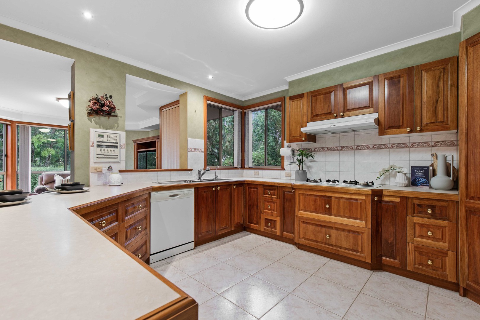 18 Holowko Court, Taylors Lakes, VIC 3038, Taylors Lakes - Thumbnail 6