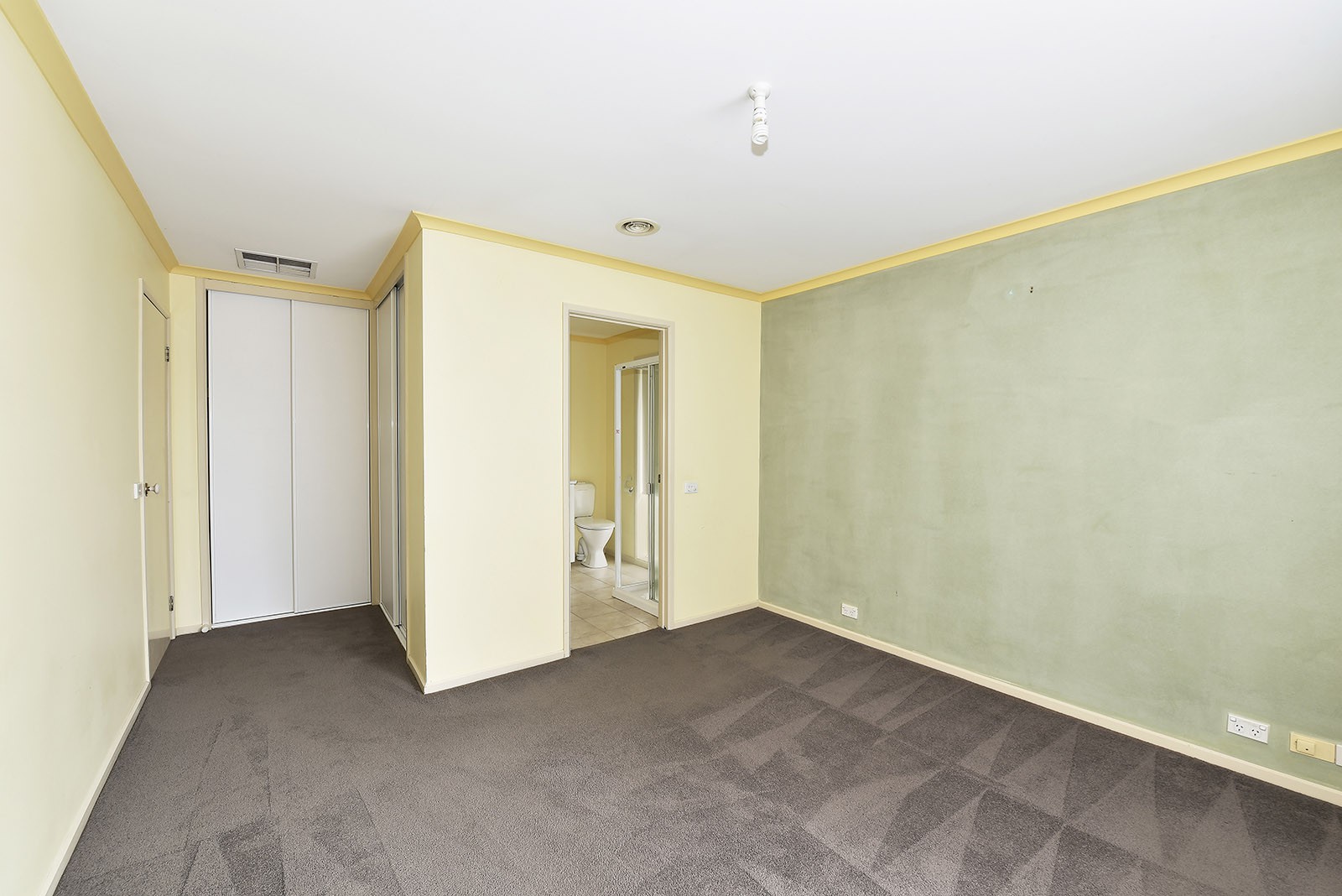 18  Hornsby Avenue, Westmeadows, VIC 3049, Westmeadows - Thumbnail 2