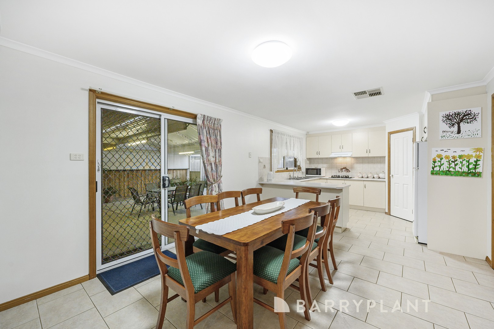 18 Hotham Crescent, Hoppers Crossing, VIC 3029, Hoppers Crossing - Thumbnail 4