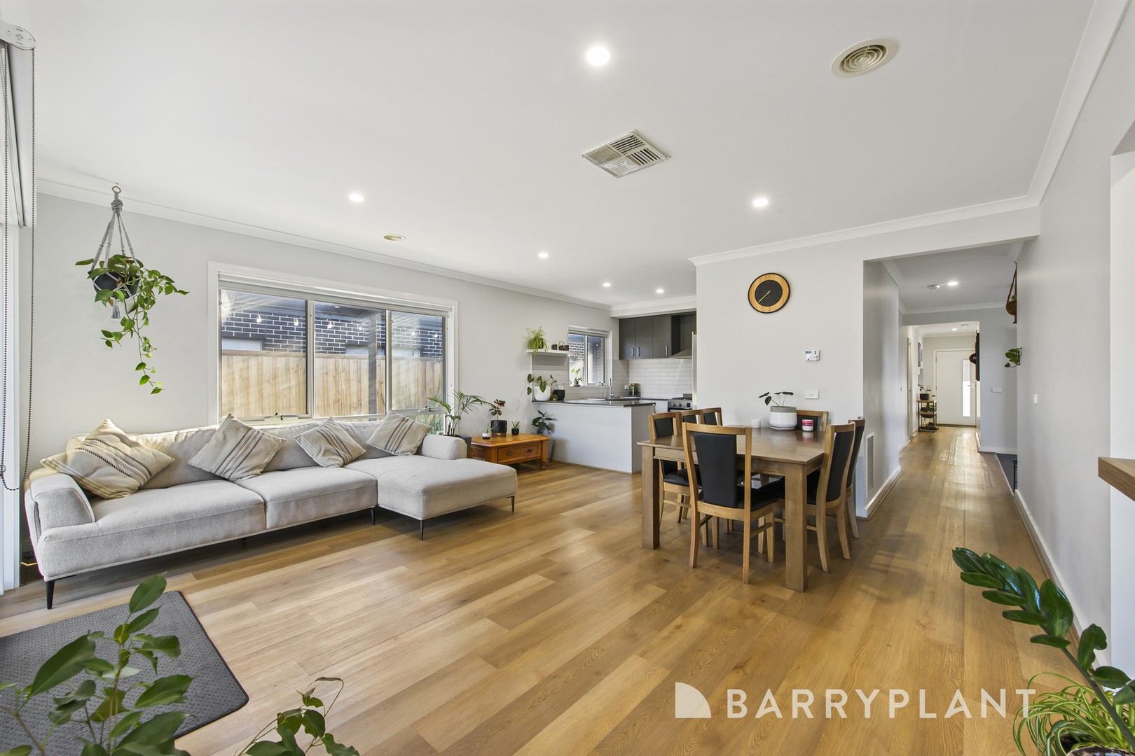 18 Hourigan Way, Werribee, VIC 3030, Werribee - Thumbnail 6