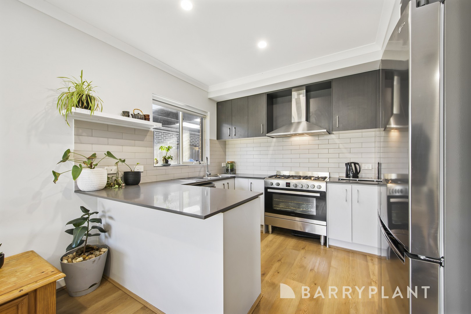 18 Hourigan Way, Werribee, VIC 3030, Werribee - Thumbnail 7