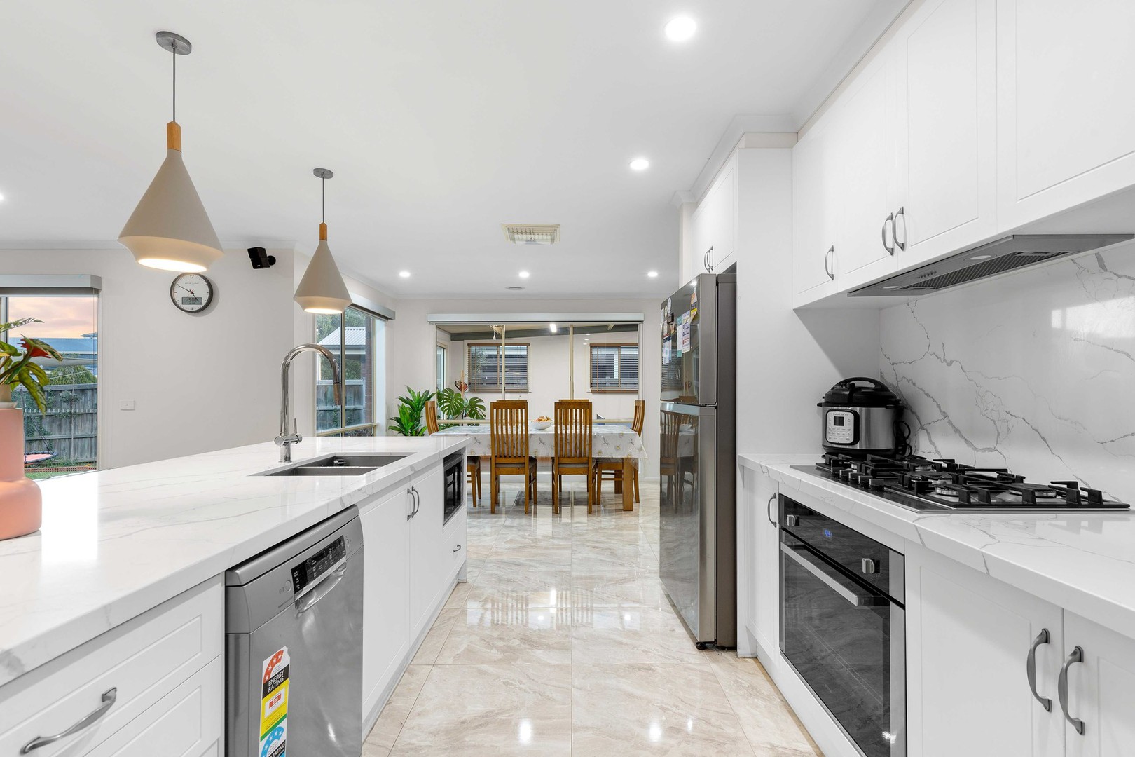 18 Illawarra Circuit, Taylors Hill, VIC 3037, Taylors Hill - Thumbnail 5