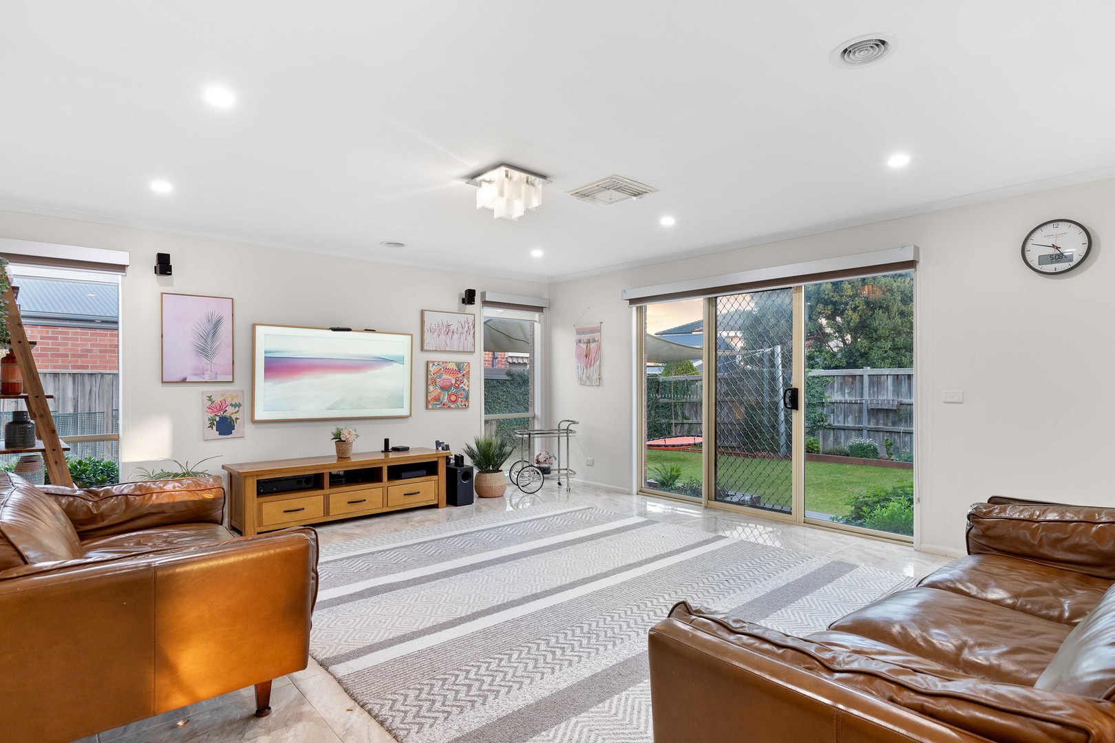 18 Illawarra Circuit, Taylors Hill, VIC 3037, Taylors Hill - Thumbnail 8