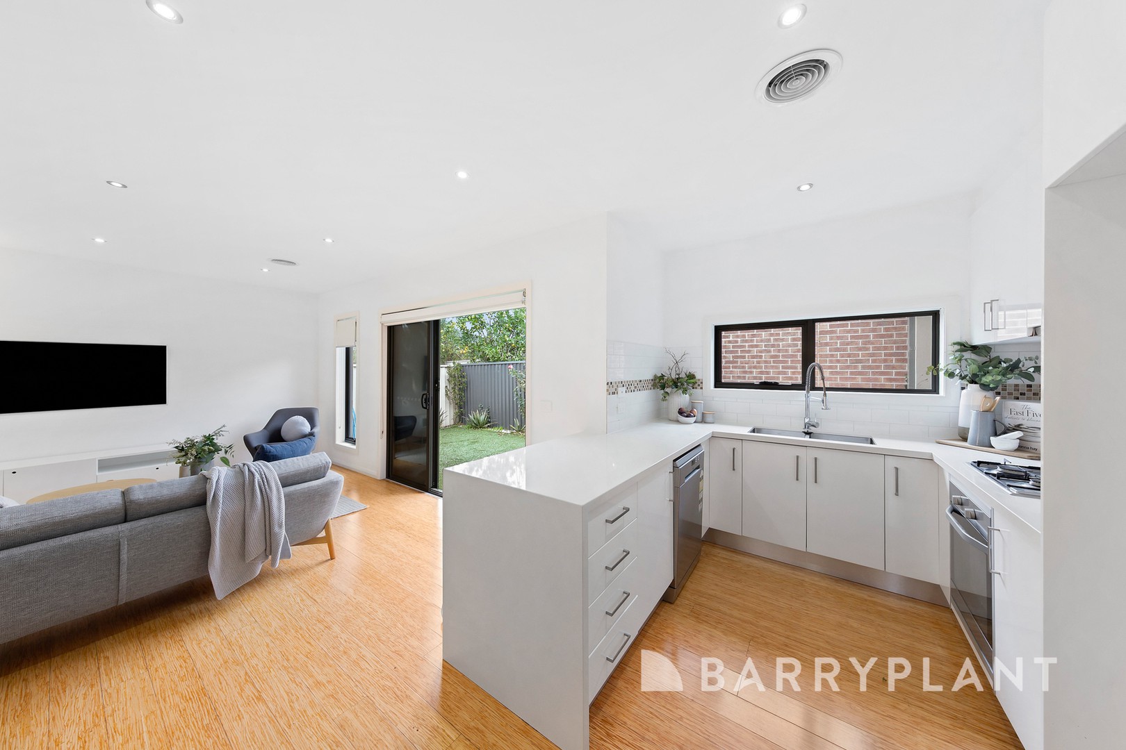 18 Isabella Court, Albanvale, VIC 3021, Albanvale - Thumbnail 4