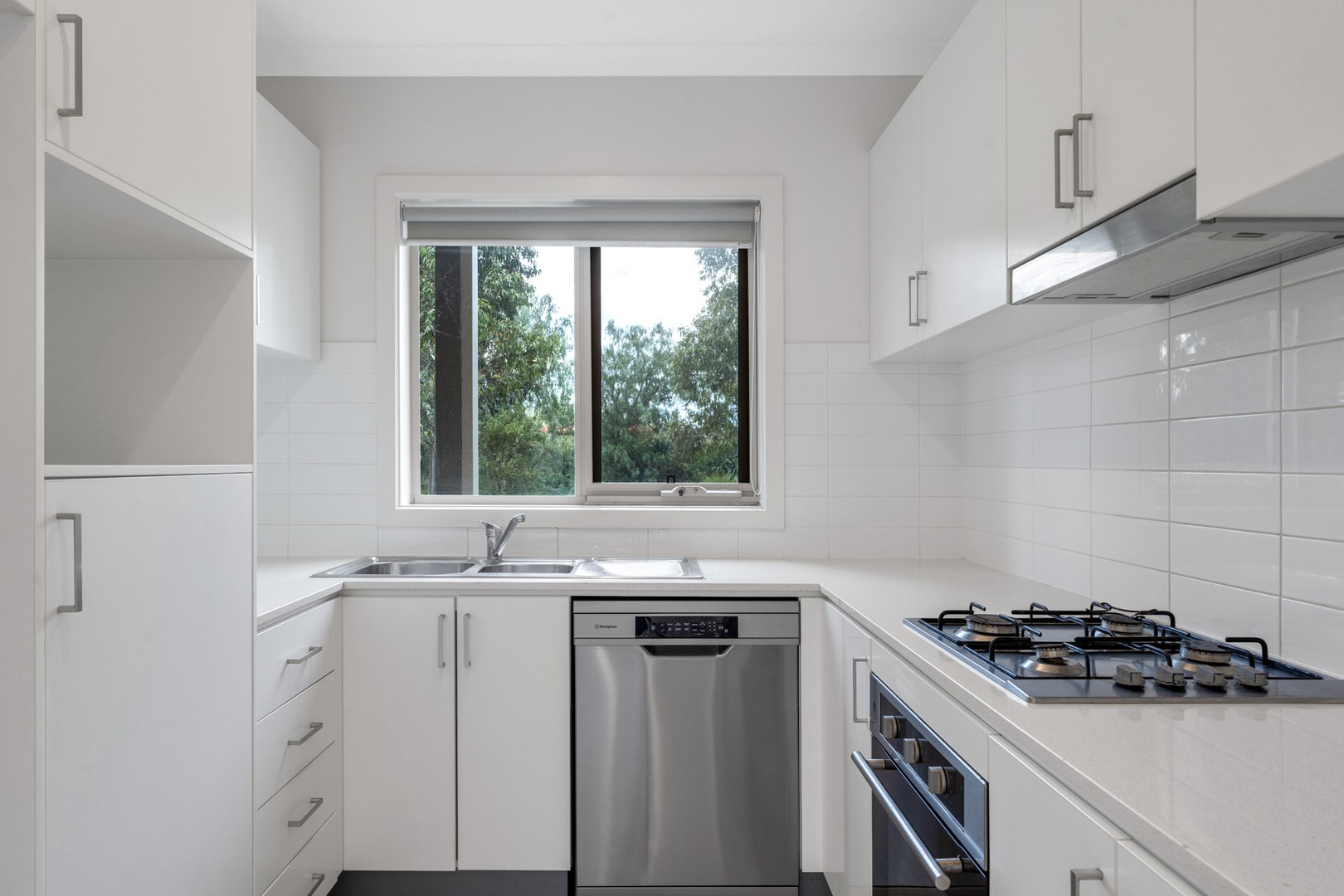 18 Ivy Place, Craigieburn, VIC 3064 - Thumbnail 1 - 12/09/2024