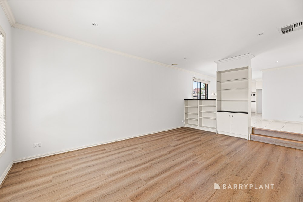 18 Janet Street, Templestowe Lower, VIC 3107 - Thumbnail 2 - 04/03/2025