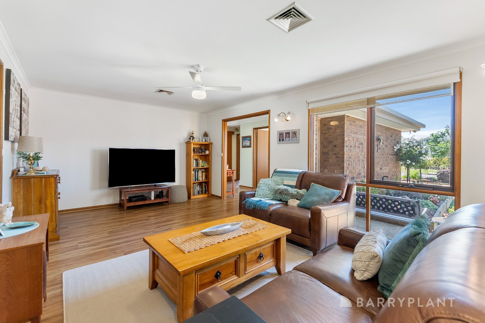18 Kiely Avenue, Werribee, VIC 3030, Werribee - Thumbnail 3