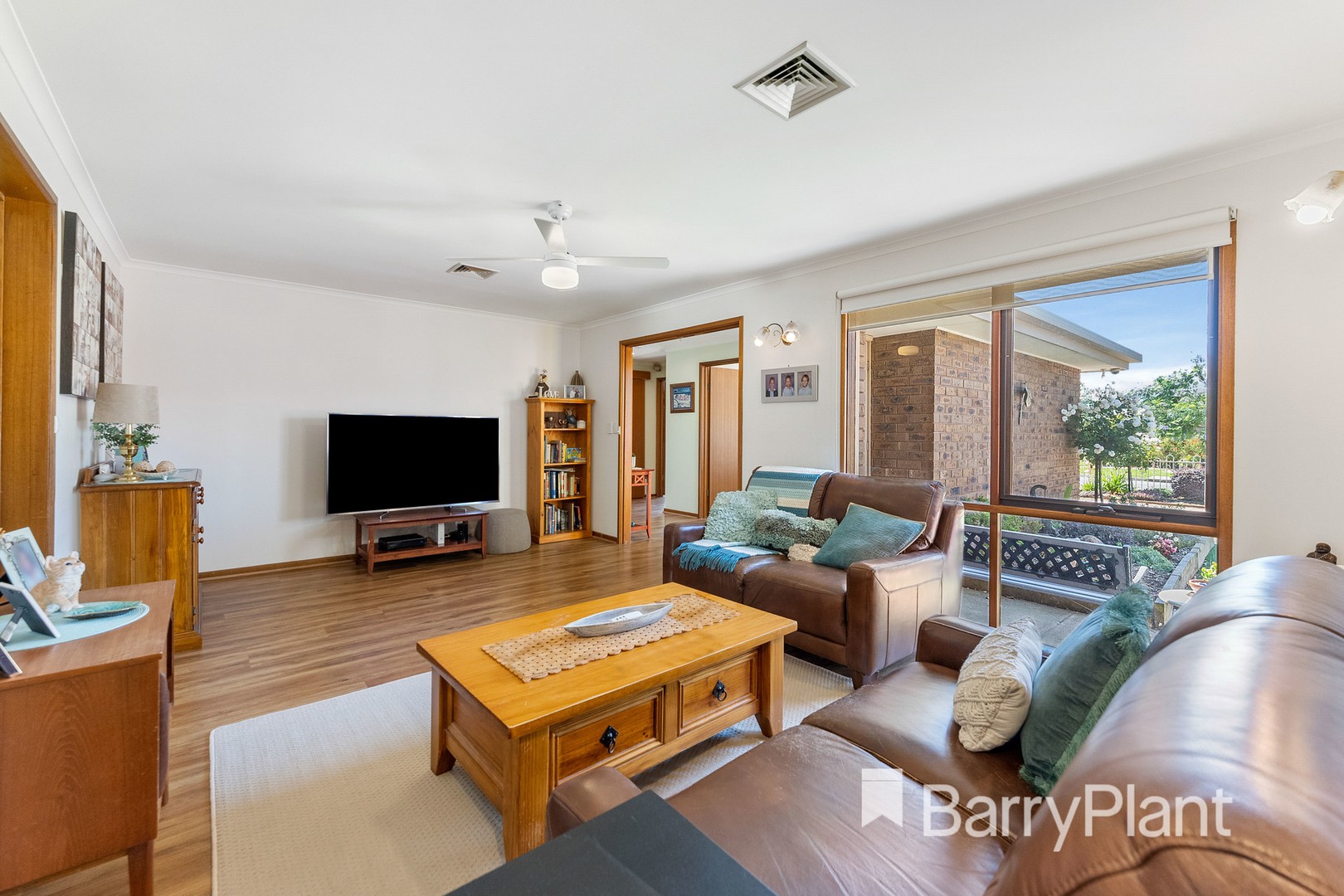 18 Kiely Avenue, Werribee, VIC 3030, Werribee - Thumbnail 3