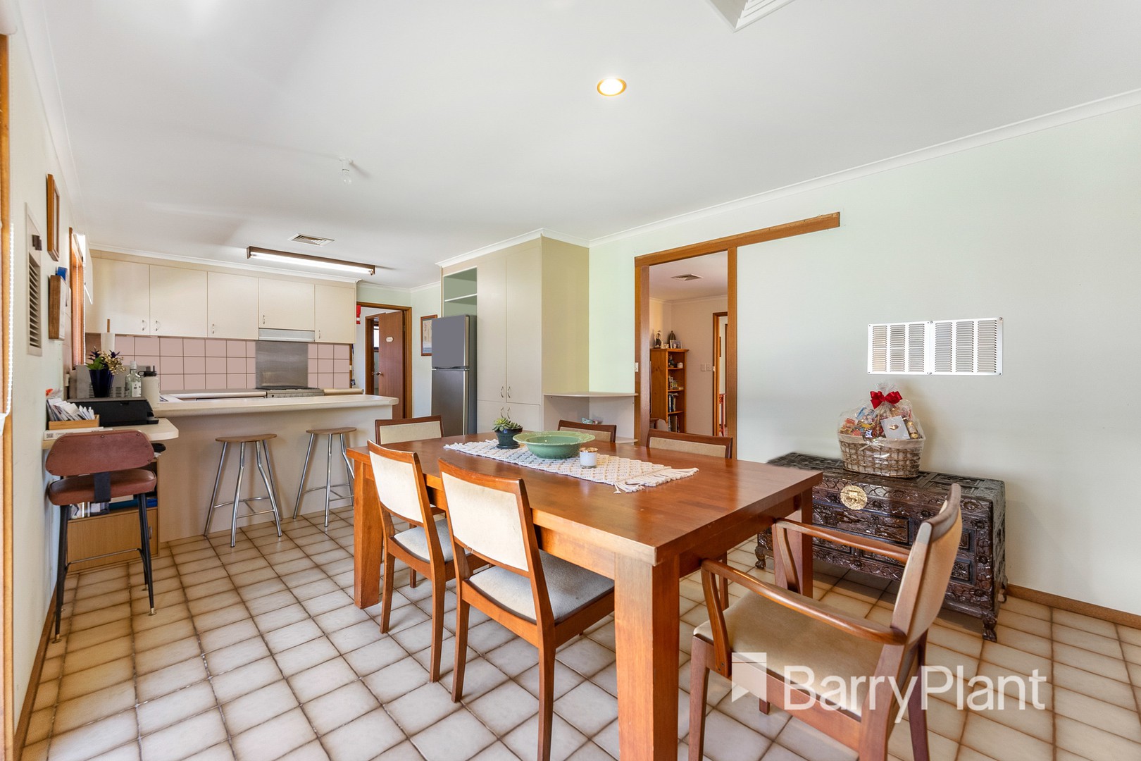18 Kiely Avenue, Werribee, VIC 3030, Werribee - Thumbnail 6