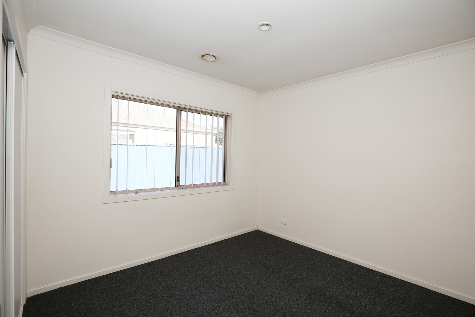 18 Kingsdale Crescent, Pakenham, VIC 3810, Pakenham - Thumbnail 5