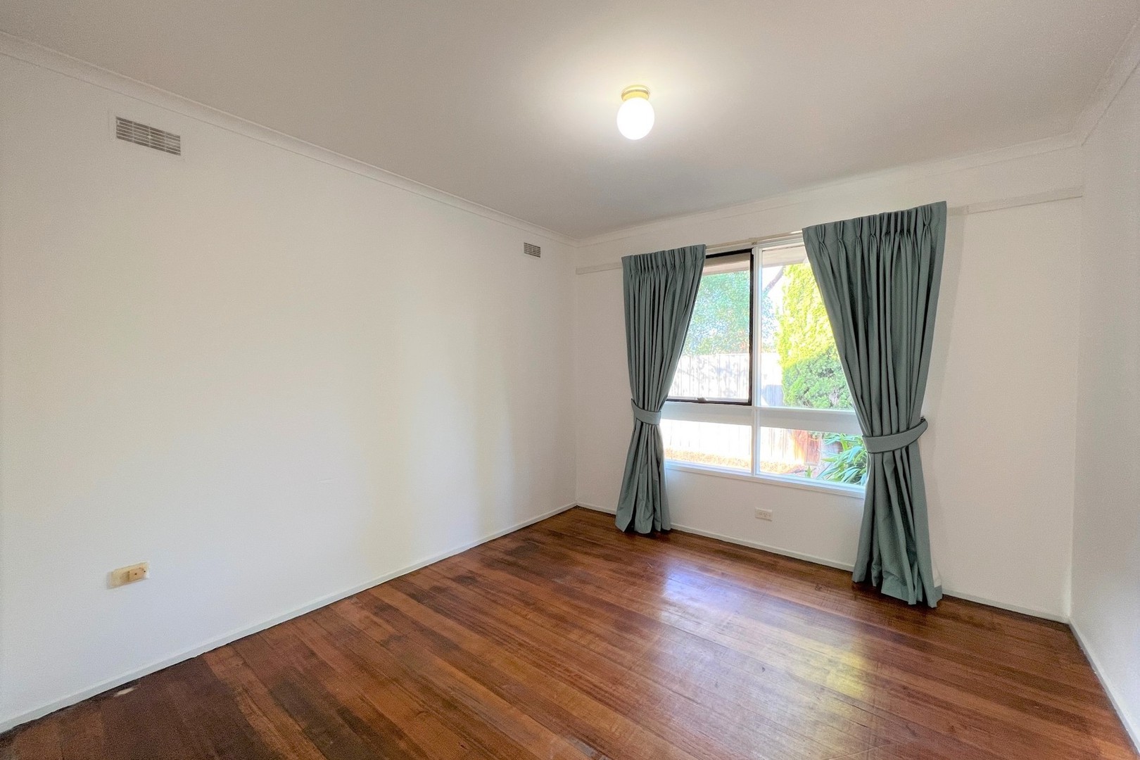 18 Kurrajong Crescent, Melton South, VIC 3338, Melton South - Thumbnail 6