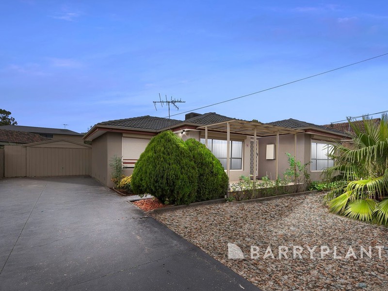 18 Larisa Road, St Albans, VIC 3021 - Image - 11/08/2026