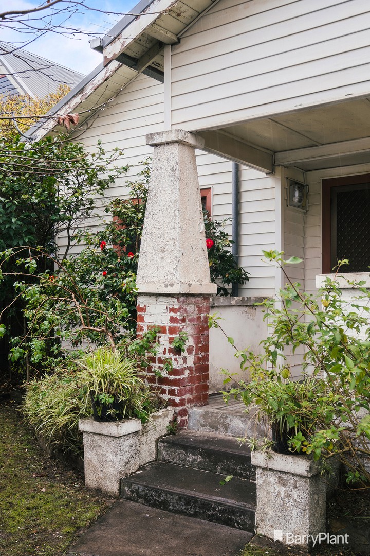 18 Latona Avenue, Preston, VIC 3072 - Thumbnail 2 - 14/07/2022