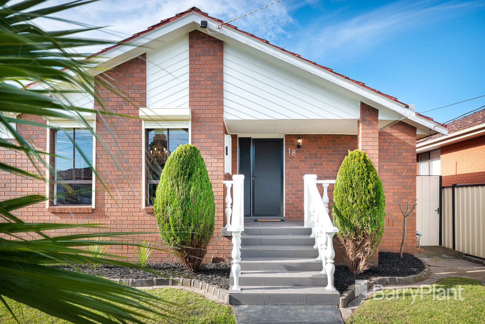 18 Lockwood Grove, Thomastown, VIC 3074, Thomastown - Thumbnail 2