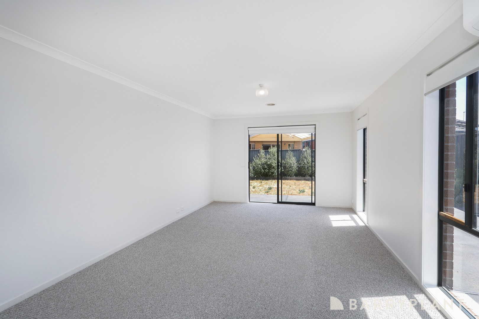 18 Longfield Way, Deer Park, VIC 3023, Deer Park - Thumbnail 2