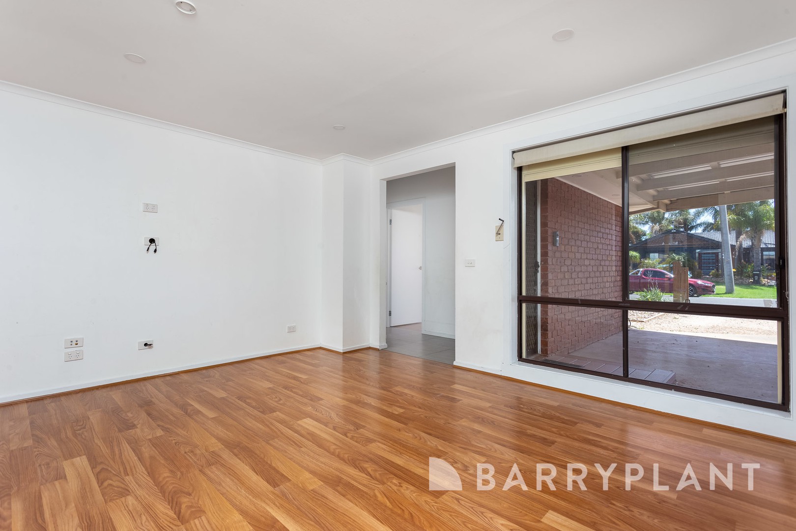 18 Loretta Court, Seabrook, VIC 3028 - Thumbnail 2 - 11/12/2023