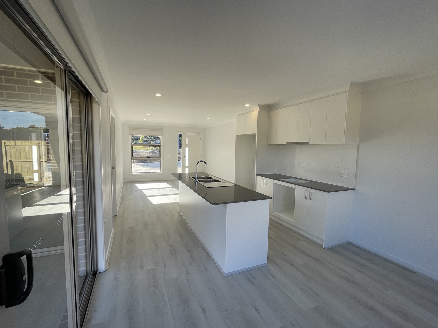 18 Market Lane, Wallan, VIC 3756, Wallan - Thumbnail 3