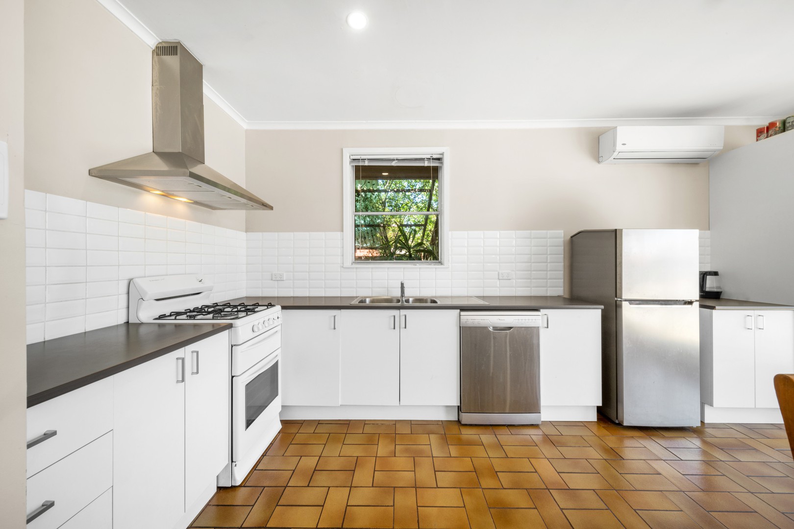 18 Maryland Drive, Corio, VIC 3214, Corio - Thumbnail 3