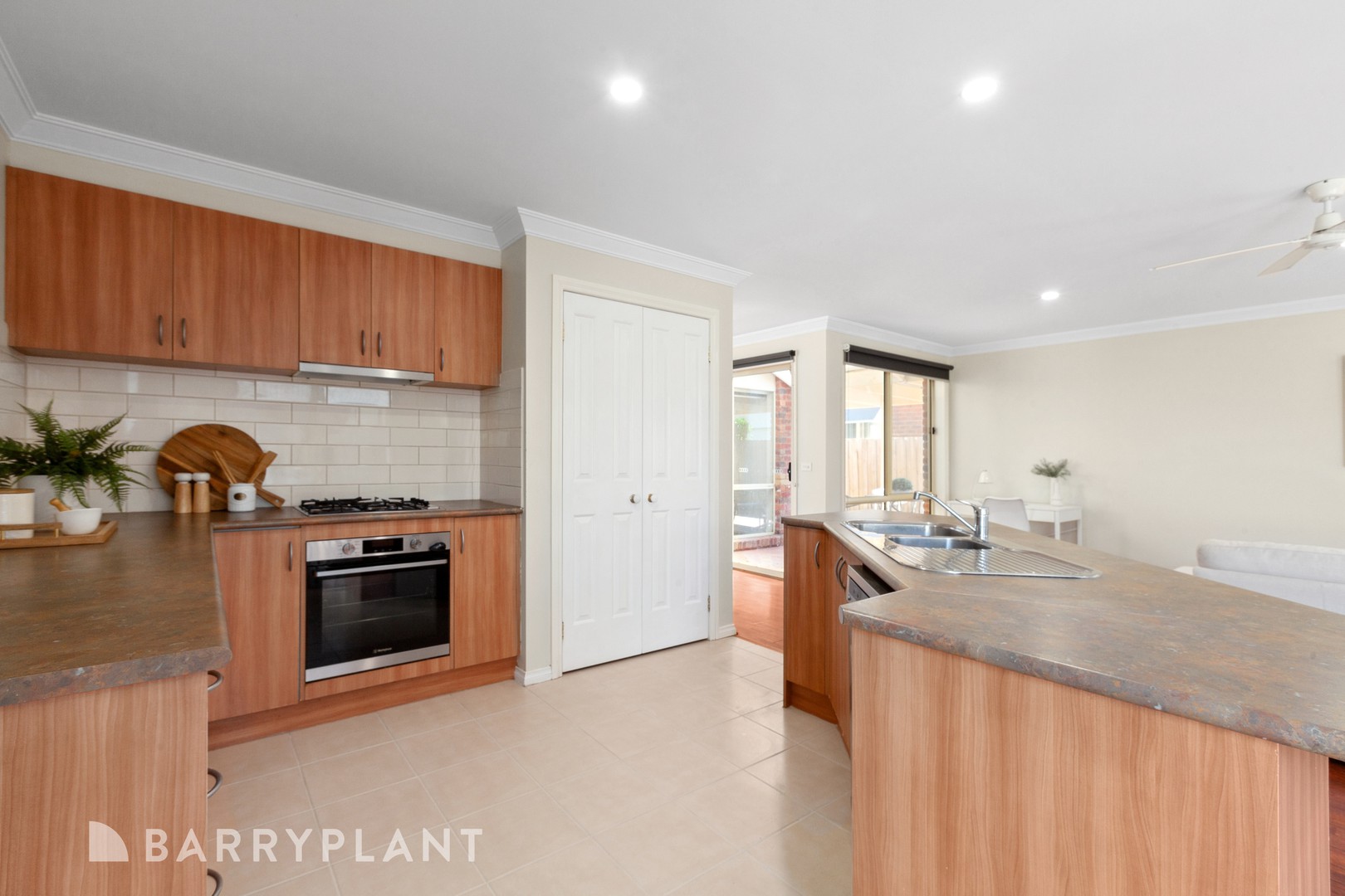 18 Mcleod Court, Wallan, VIC 3756, Wallan - Thumbnail 3