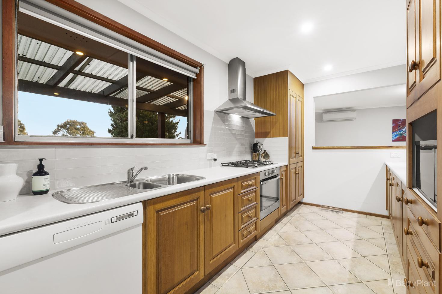 18 Melville Drive, Greensborough, VIC 3088, Greensborough - Thumbnail 3