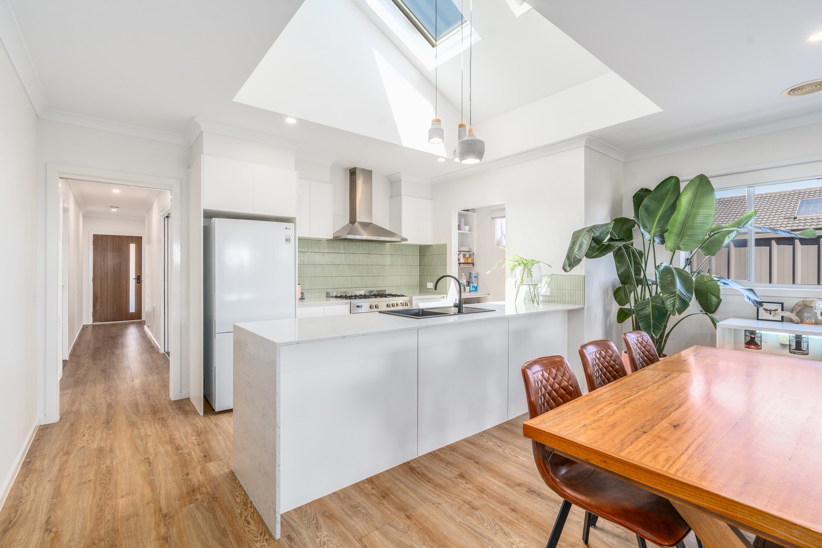 18 Meredith Street, St Leonards, VIC 3223 - Thumbnail 2 - 25/11/2025