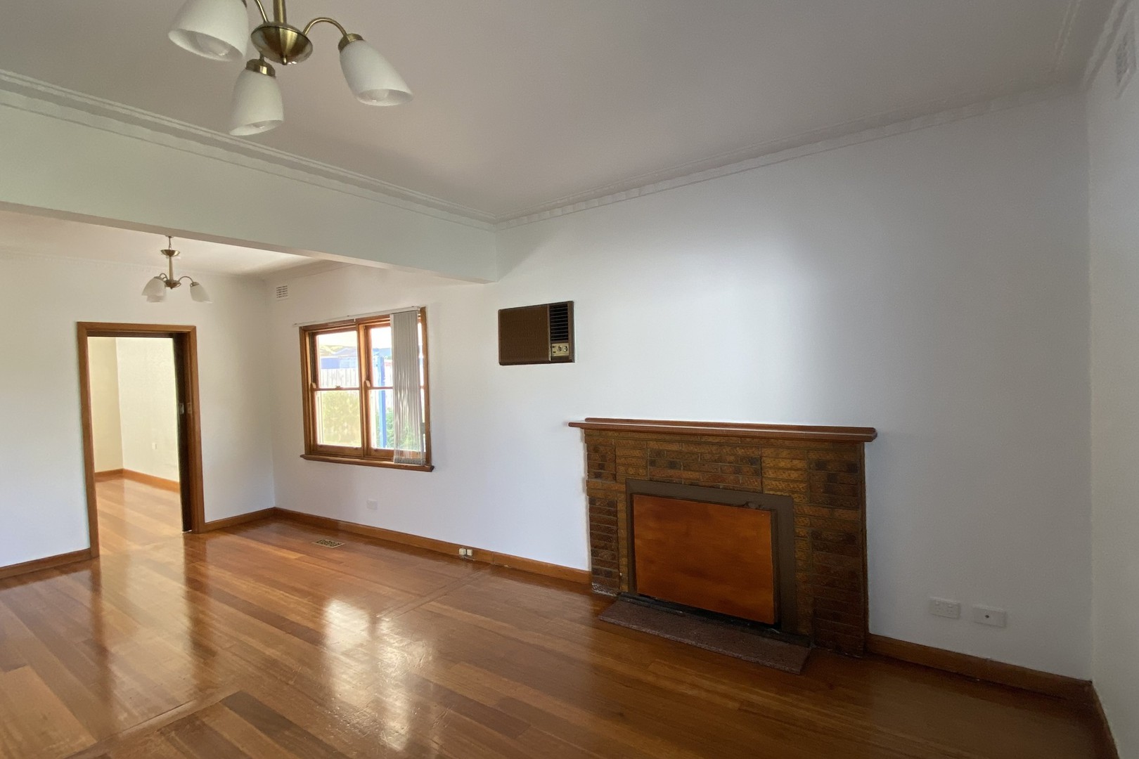 18 Merrilands Road, Reservoir, VIC 3073, Reservoir - Thumbnail 4