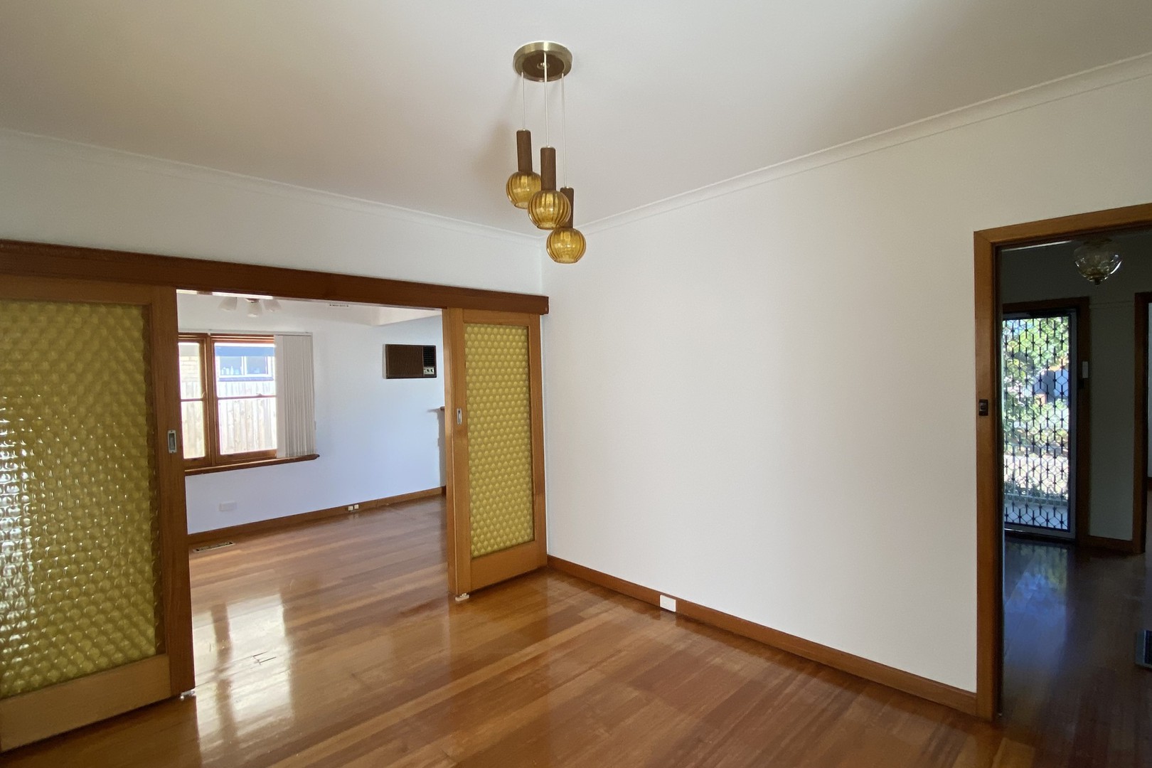 18 Merrilands Road, Reservoir, VIC 3073, Reservoir - Thumbnail 5