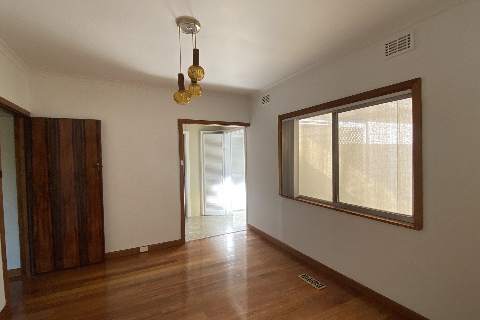 18 Merrilands Road, Reservoir, VIC 3073, Reservoir - Thumbnail 6
