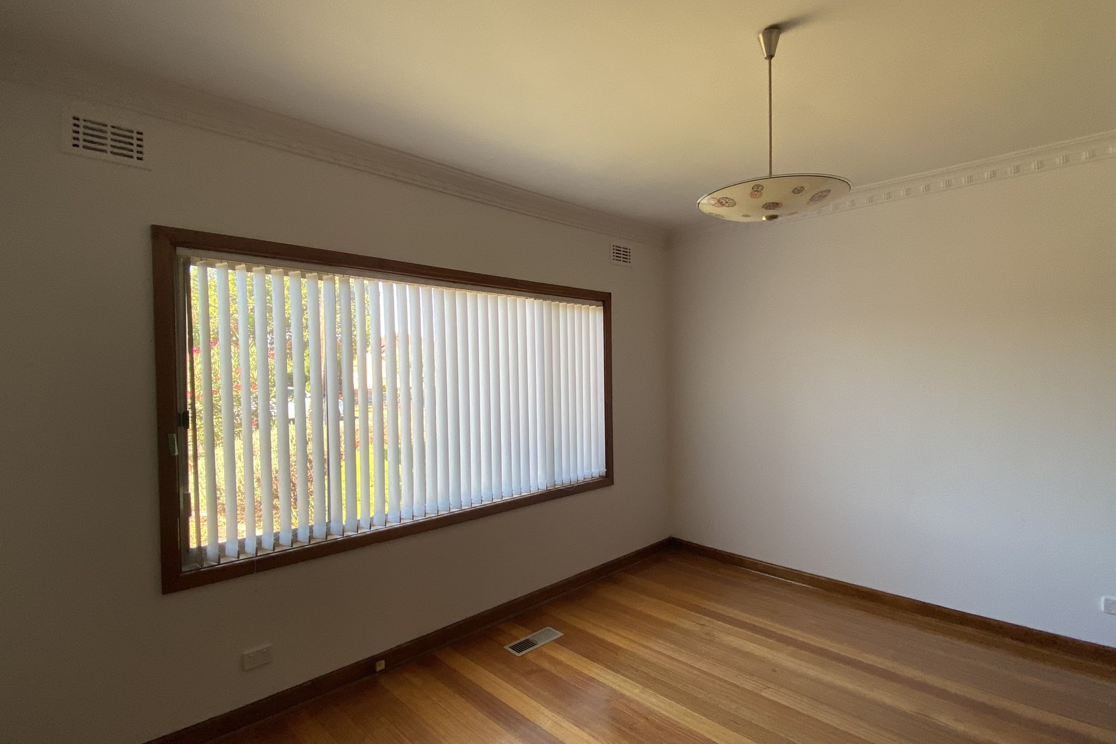 18 Merrilands Road, Reservoir, VIC 3073, Reservoir - Thumbnail 7