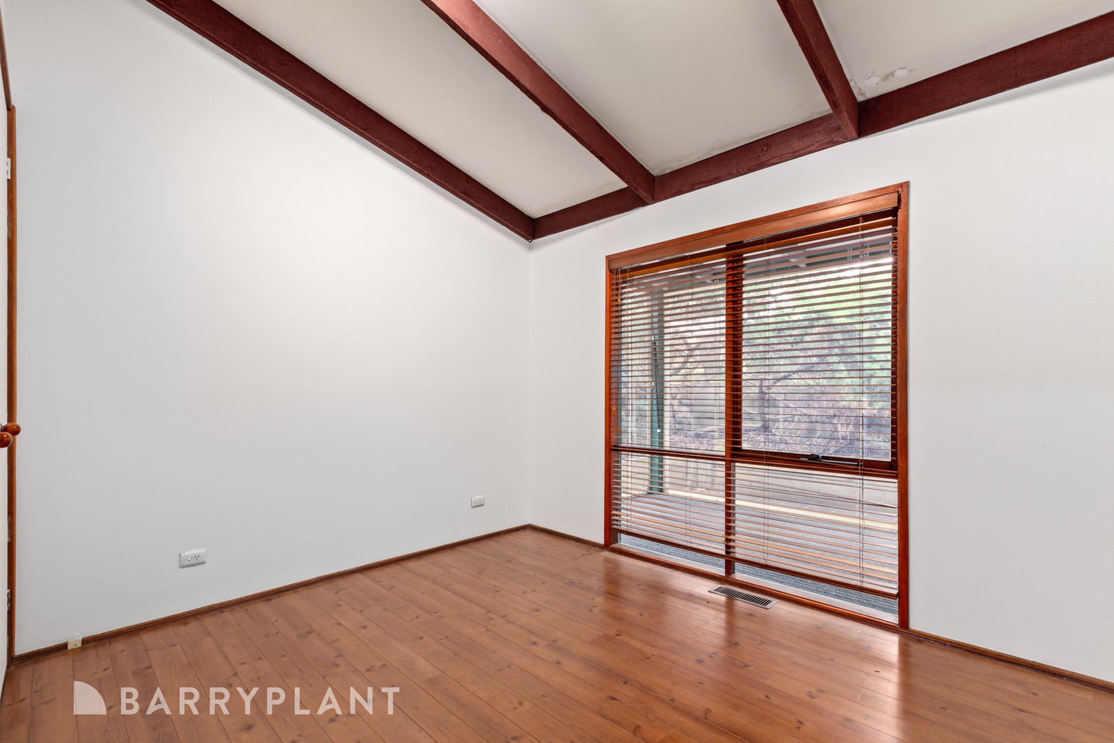 18 Mia Mia Road, Broadford, VIC 3658, Broadford - Thumbnail 3